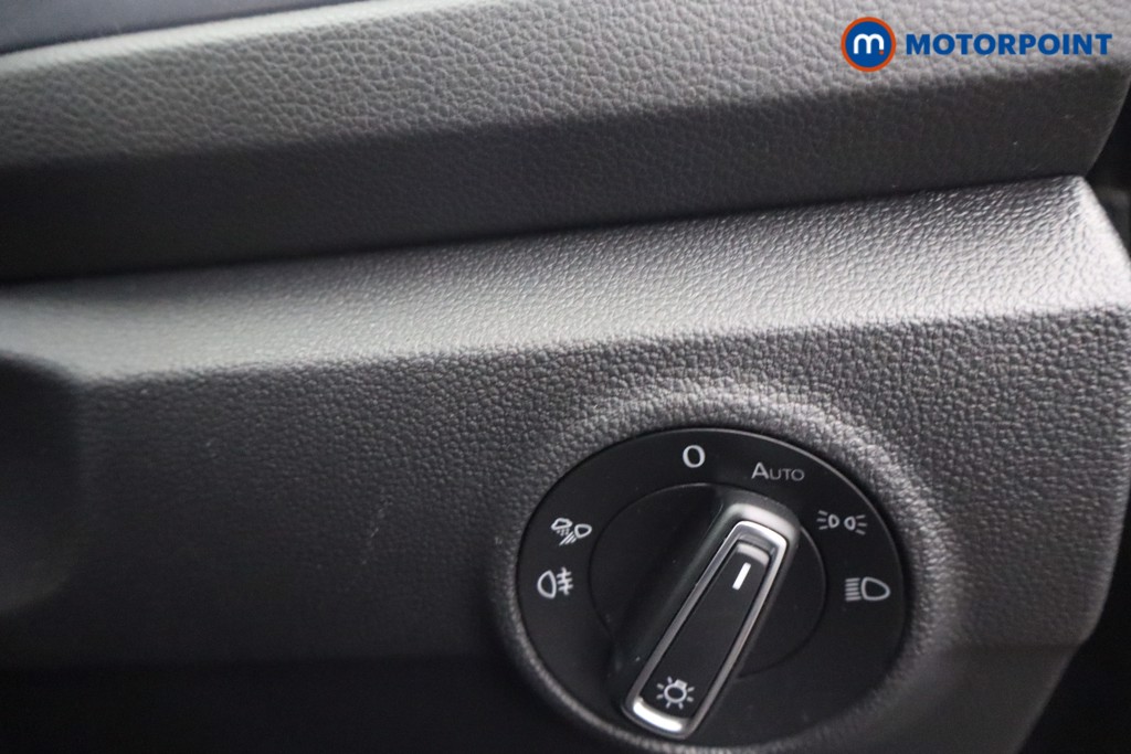 Volkswagen T-Roc Style Manual Petrol SUV - Stock Number (1649963) - 13th supplementary image