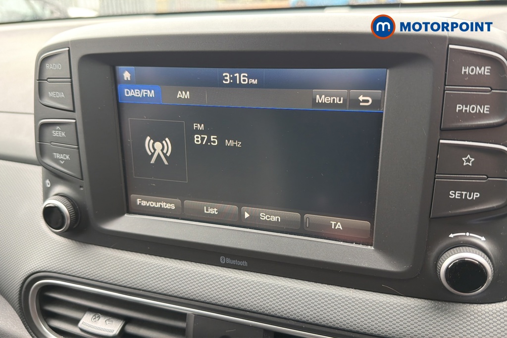 Hyundai Kona Play Edition Manual Petrol SUV - Stock Number (1650082) - 8th supplementary image