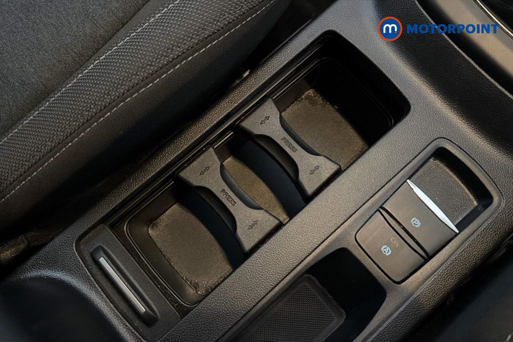 Ford Focus Active Manual Petrol Hatchback - Stock Number (1650280) - 16th supplementary image