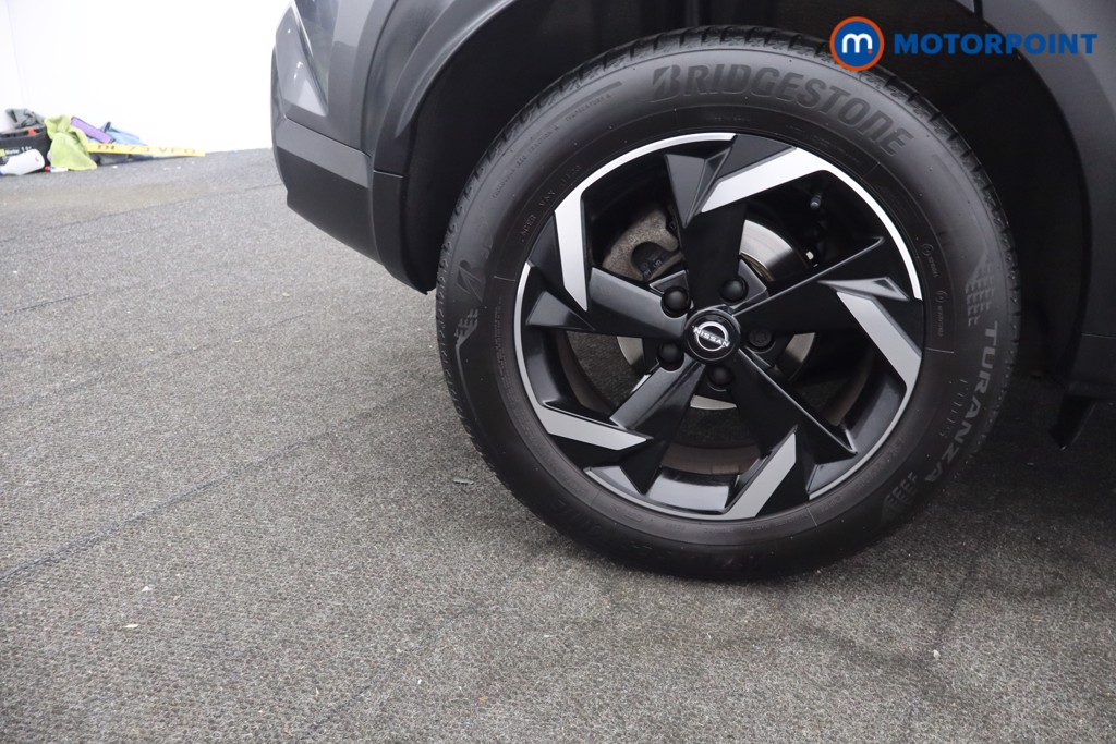Nissan Juke N-Connecta Automatic Petrol SUV - Stock Number (1650322) - 7th supplementary image