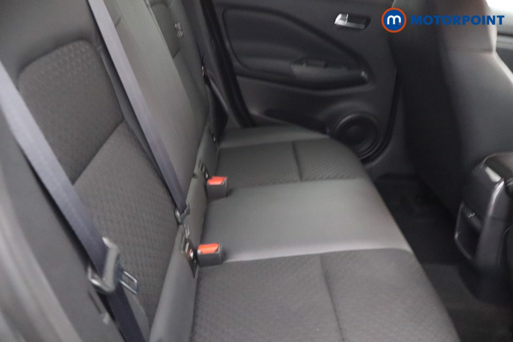 Nissan Juke N-Connecta Automatic Petrol SUV - Stock Number (1650322) - 8th supplementary image