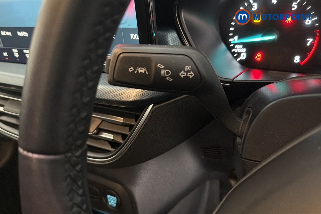 Ford Focus Active Manual Petrol Hatchback - Stock Number (1650339) - 5th supplementary image