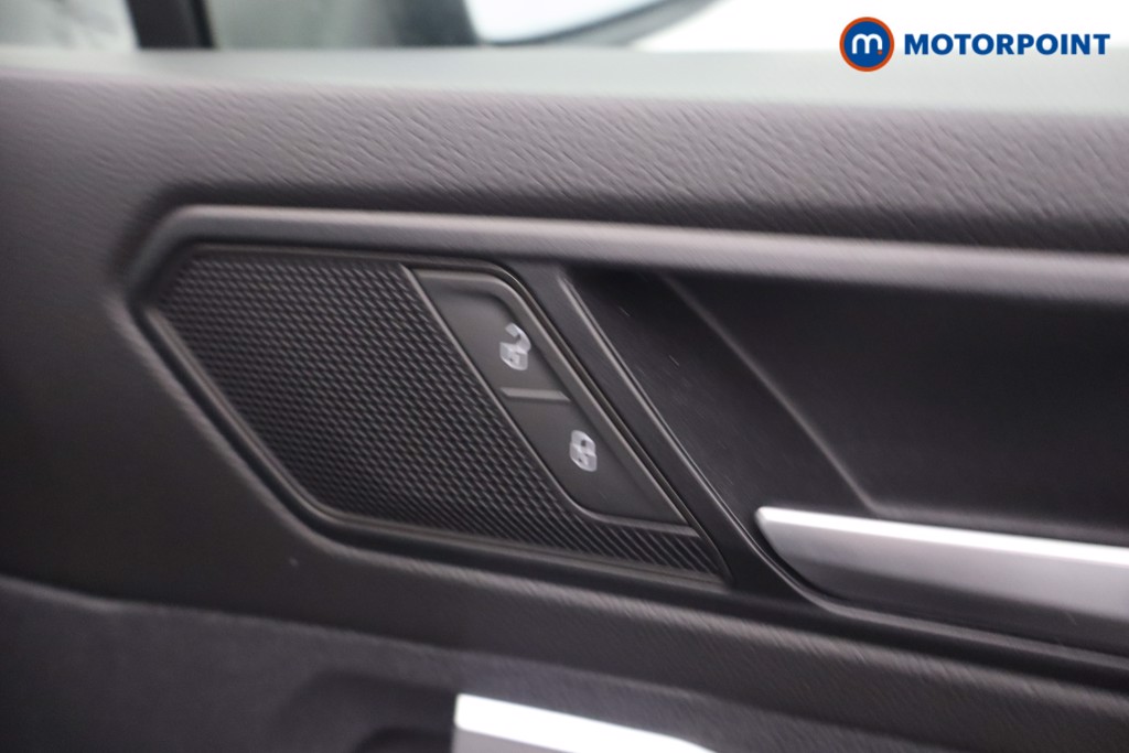 Volkswagen Tiguan R-Line Automatic Petrol SUV - Stock Number (1650407) - 10th supplementary image