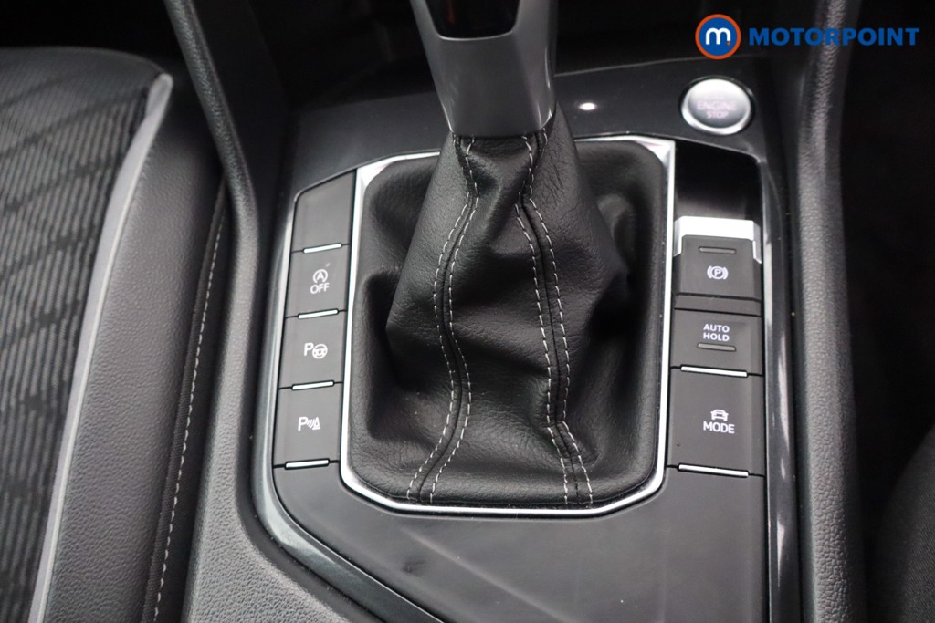 Volkswagen Tiguan R-Line Automatic Petrol SUV - Stock Number (1650407) - 17th supplementary image
