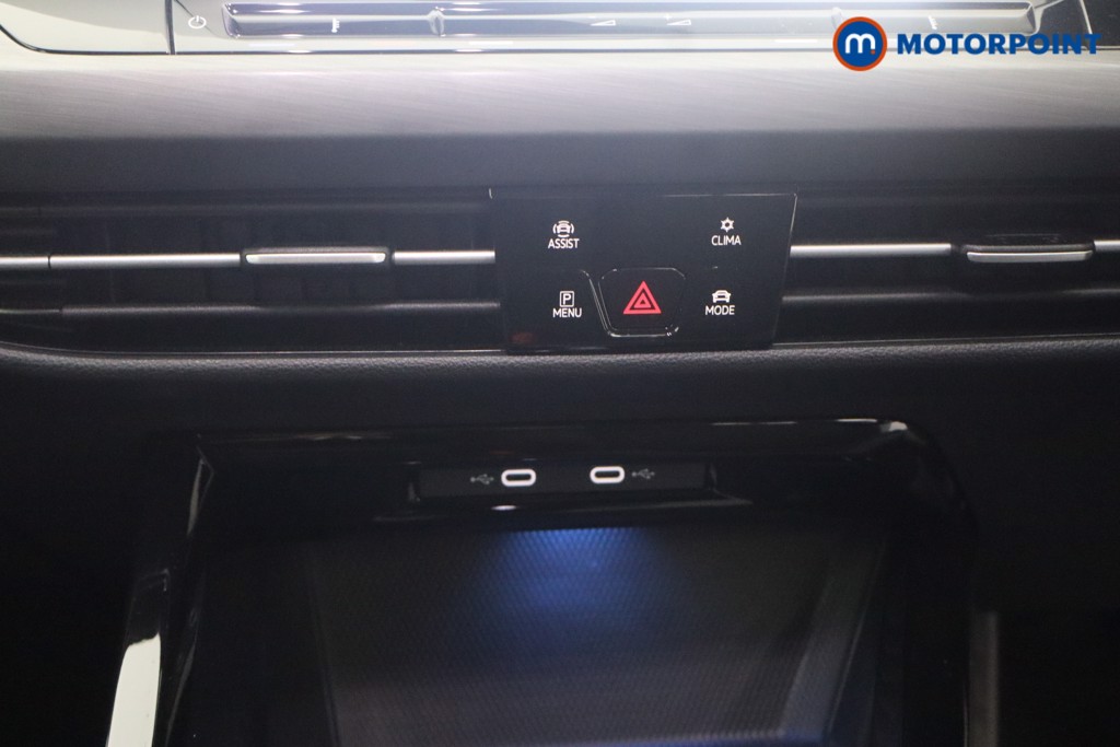 Volkswagen Golf Style Automatic Petrol Plug-In Hybrid Hatchback - Stock Number (1650441) - 3rd supplementary image