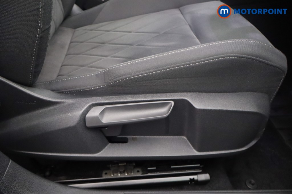 Volkswagen Golf Style Automatic Petrol Plug-In Hybrid Hatchback - Stock Number (1650441) - 23rd supplementary image