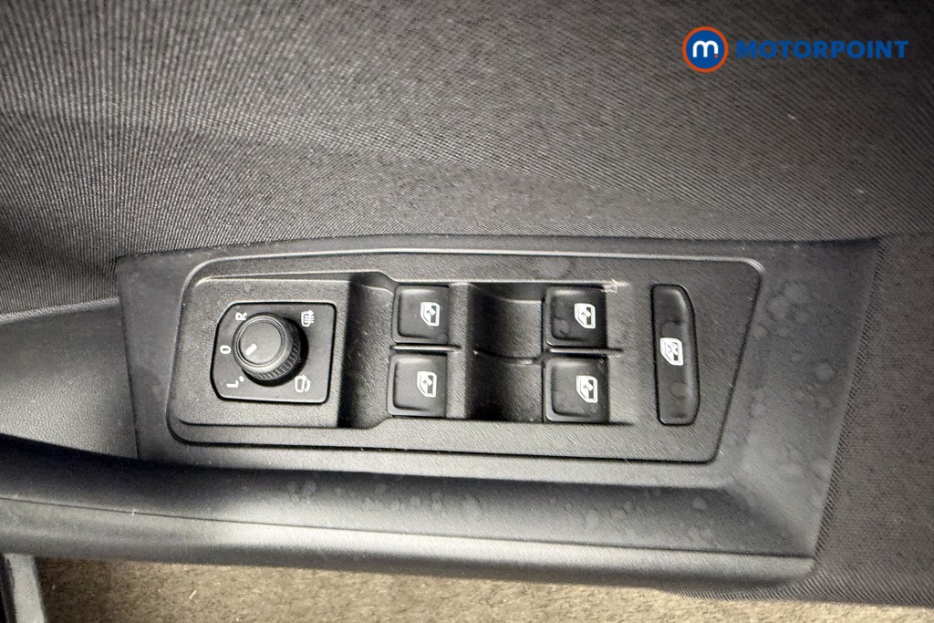 Volkswagen T-Roc Life Automatic Petrol SUV - Stock Number (1650542) - 3rd supplementary image