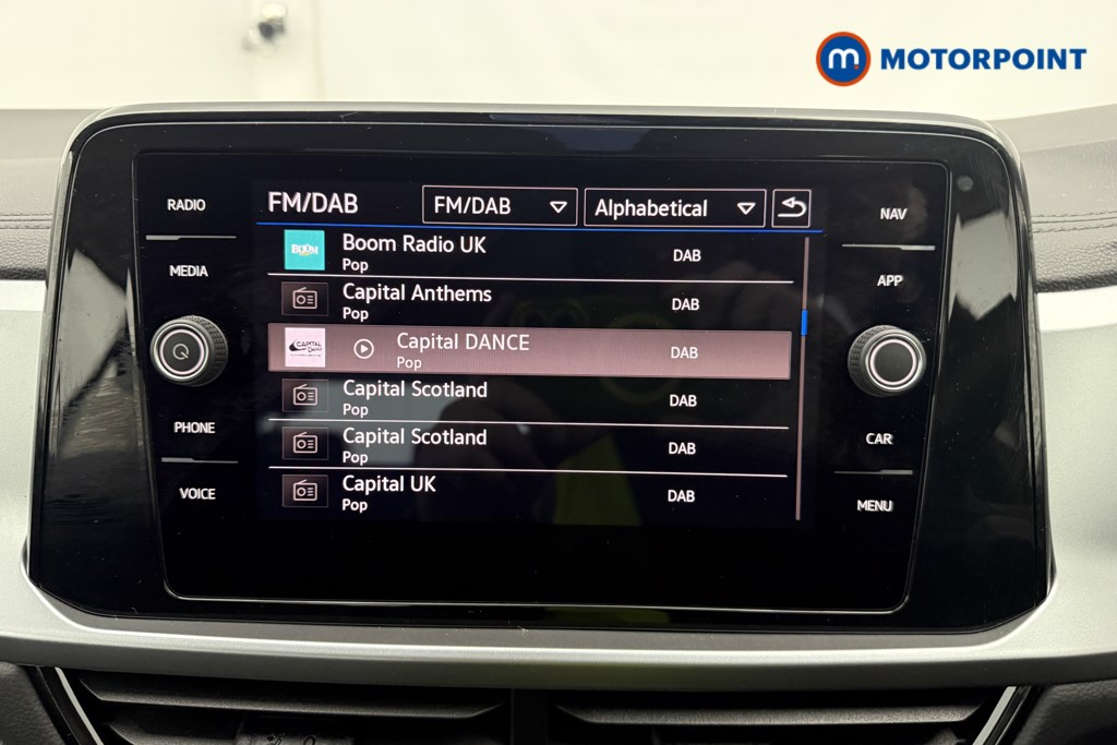 Volkswagen T-Roc Life Automatic Petrol SUV - Stock Number (1650542) - 10th supplementary image