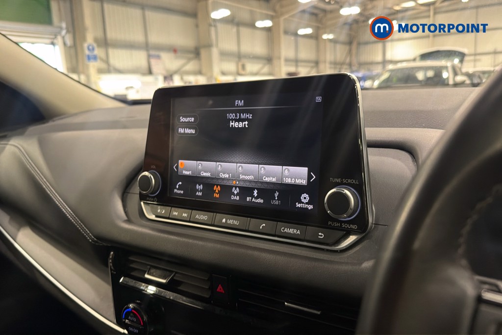 Nissan Qashqai Acenta Premium Manual Petrol SUV - Stock Number (1650543) - 9th supplementary image