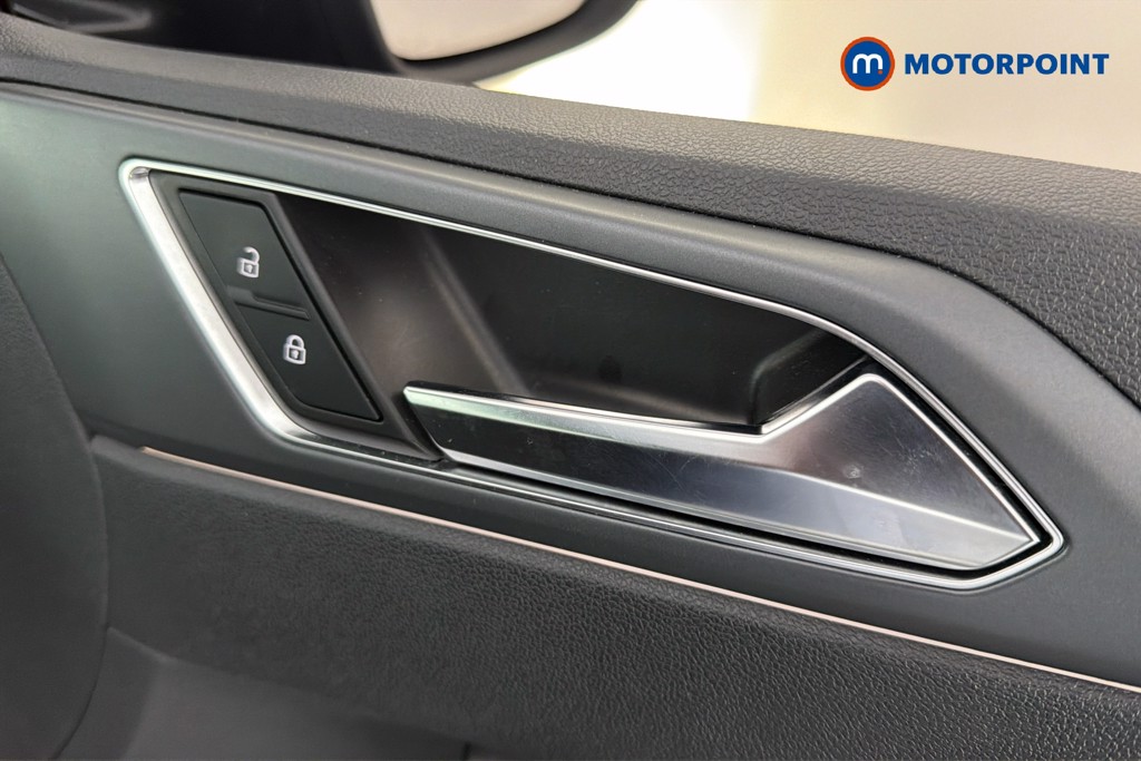Volkswagen Taigo R-Line Manual Petrol SUV - Stock Number (1650597) - 42nd supplementary image