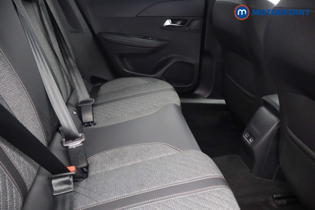 Peugeot 2008 Allure Manual Petrol SUV - Stock Number (1650711) - 8th supplementary image