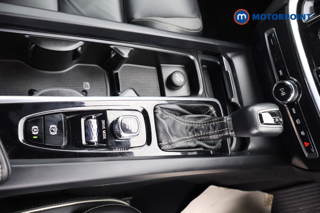 Volvo S60 R Design Plus Automatic Petrol Saloon - Stock Number (1650758) - 8th supplementary image