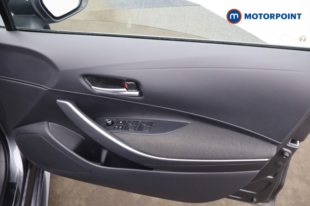 Toyota Corolla Icon Automatic Petrol-Electric Hybrid Estate - Stock Number (1650982) - 11th supplementary image