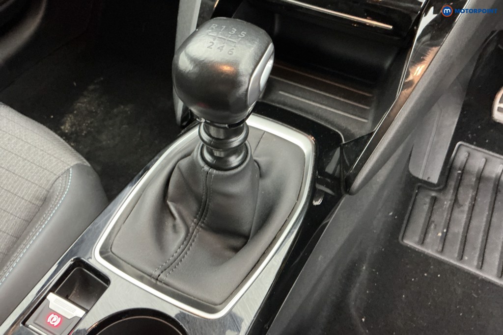 Peugeot 208 Allure Premium -Plus Manual Petrol Hatchback - Stock Number (1651226) - 15th supplementary image
