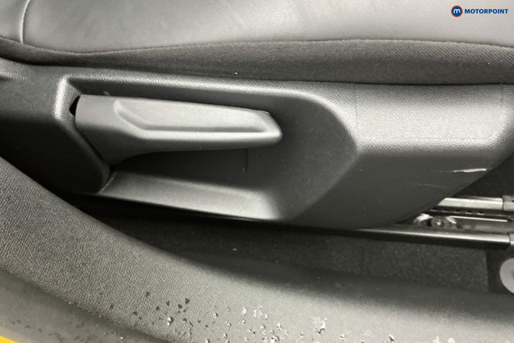 Peugeot 208 Allure Premium -Plus Manual Petrol Hatchback - Stock Number (1651226) - 23rd supplementary image