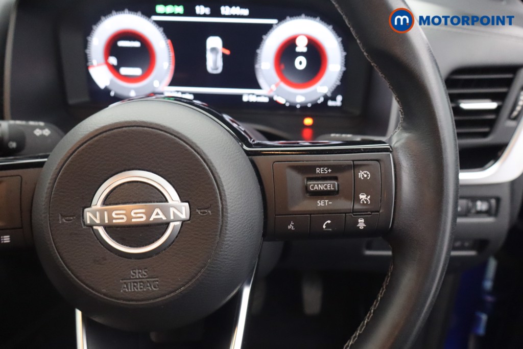 Nissan Qashqai N-Connecta Manual Petrol SUV - Stock Number (1651269) - 4th supplementary image