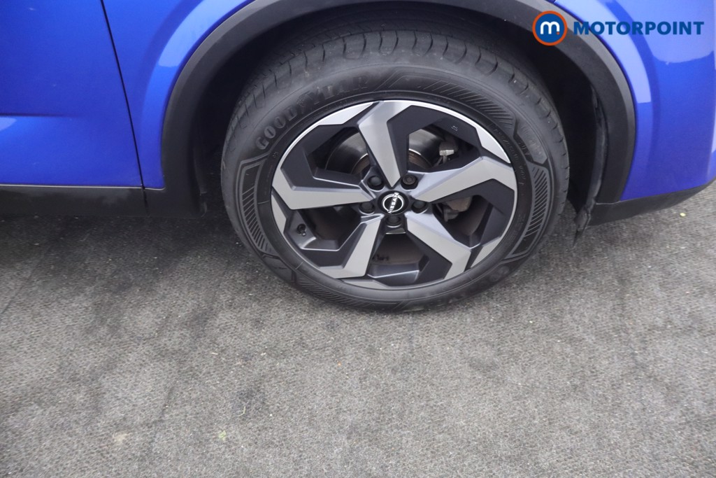 Nissan Qashqai N-Connecta Manual Petrol SUV - Stock Number (1651269) - 19th supplementary image