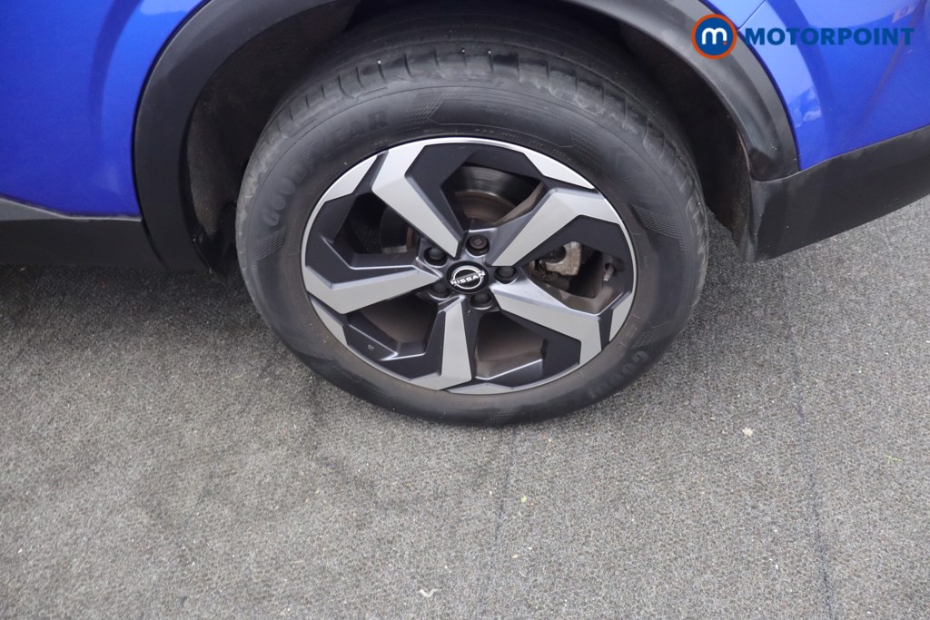 Nissan Qashqai N-Connecta Manual Petrol SUV - Stock Number (1651269) - 21st supplementary image
