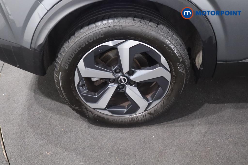 Nissan Qashqai N-Connecta Manual Petrol SUV - Stock Number (1651281) - 18th supplementary image