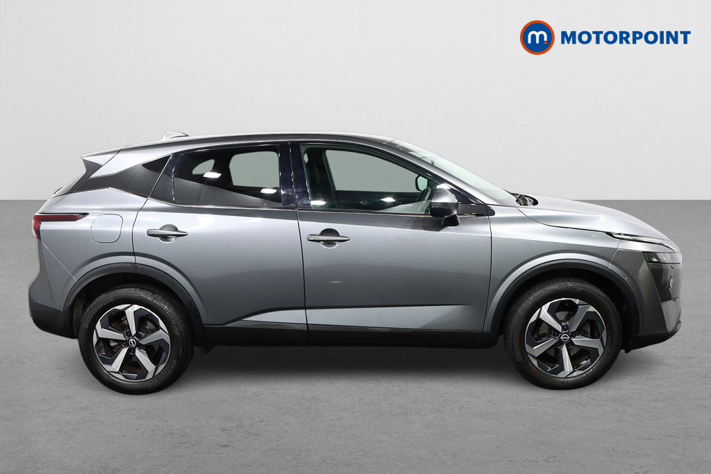 Nissan Qashqai N-Connecta Manual Petrol SUV - Stock Number (1651281) - Drivers side