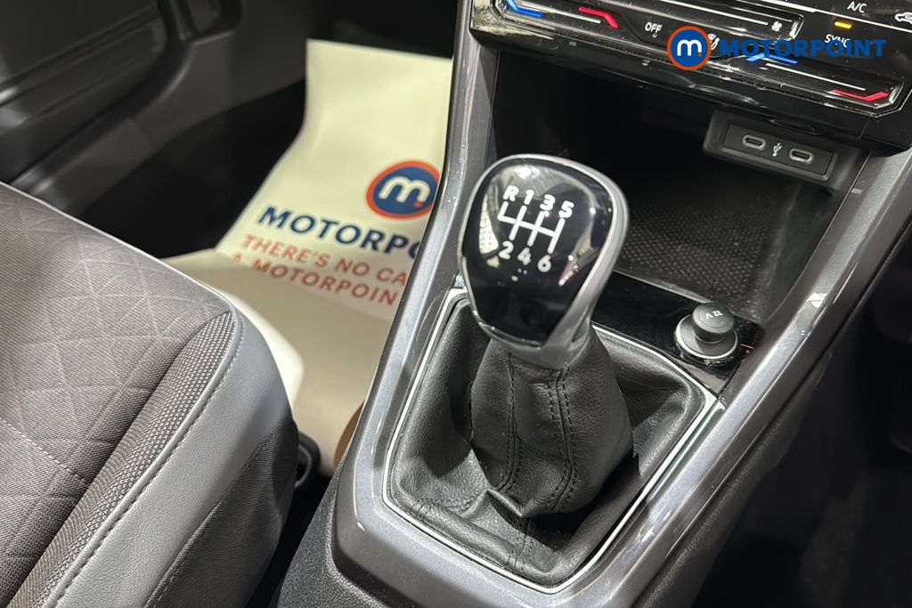 Volkswagen T-Cross SEL Manual Petrol SUV - Stock Number (1651635) - 15th supplementary image