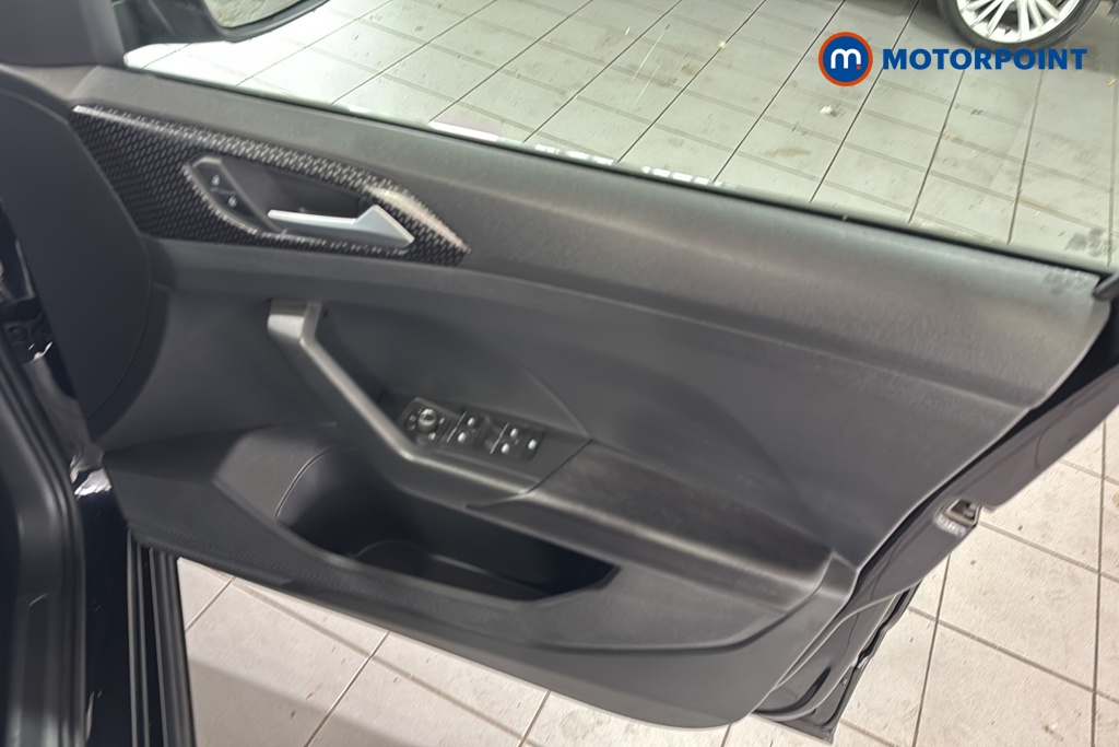 Volkswagen T-Cross SEL Manual Petrol SUV - Stock Number (1651635) - 18th supplementary image