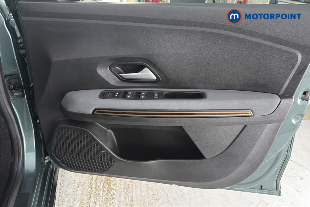 Dacia Jogger Extreme Automatic Petrol-Electric Hybrid People Carrier - Stock Number (1651758) - 18th supplementary image
