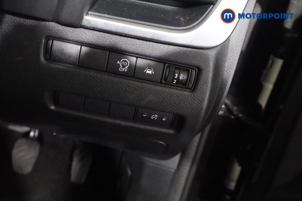 Nissan Qashqai Acenta Premium Manual Petrol SUV - Stock Number (1651813) - 6th supplementary image