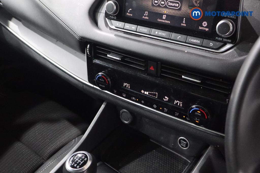 Nissan Qashqai Acenta Premium Manual Petrol SUV - Stock Number (1651813) - 8th supplementary image