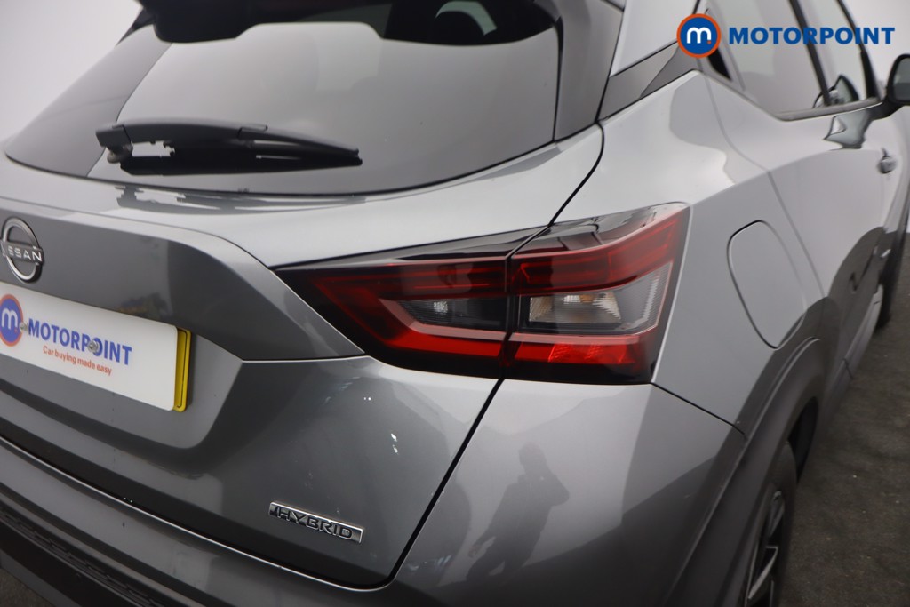 Nissan Juke N-Connecta Automatic Petrol-Electric Hybrid SUV - Stock Number (1652219) - 3rd supplementary image