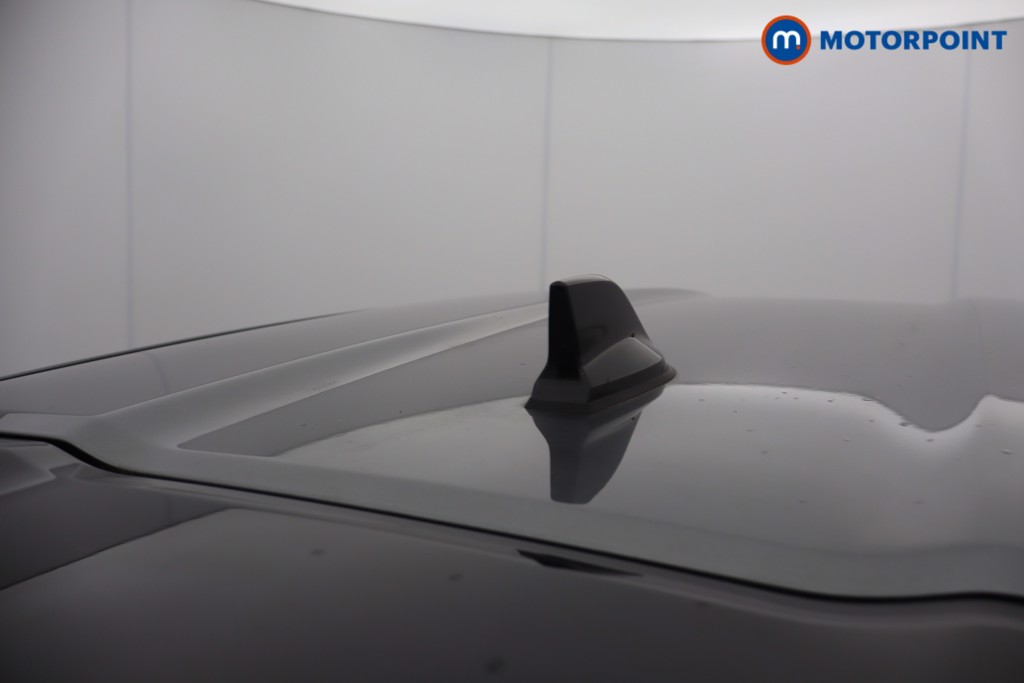 Nissan Juke N-Connecta Automatic Petrol-Electric Hybrid SUV - Stock Number (1652219) - 4th supplementary image