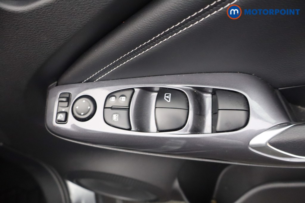 Nissan Juke N-Connecta Automatic Petrol-Electric Hybrid SUV - Stock Number (1652219) - 12th supplementary image