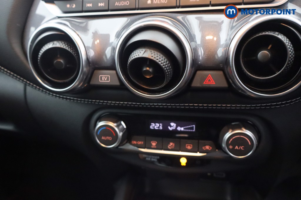 Nissan Juke N-Connecta Automatic Petrol-Electric Hybrid SUV - Stock Number (1652219) - 18th supplementary image