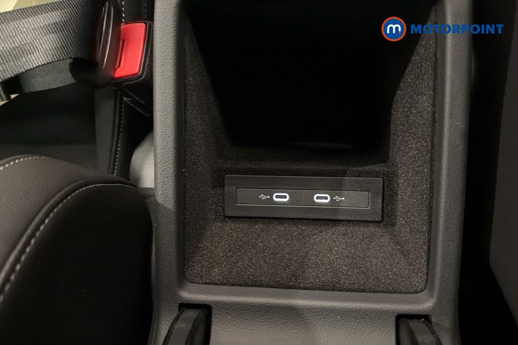 Volkswagen Arteon R-Line Automatic Petrol Hatchback - Stock Number (1652372) - 17th supplementary image
