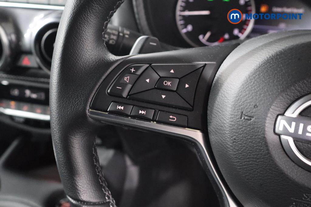 Nissan Juke N-Connecta Automatic Petrol SUV - Stock Number (1652382) - 4th supplementary image