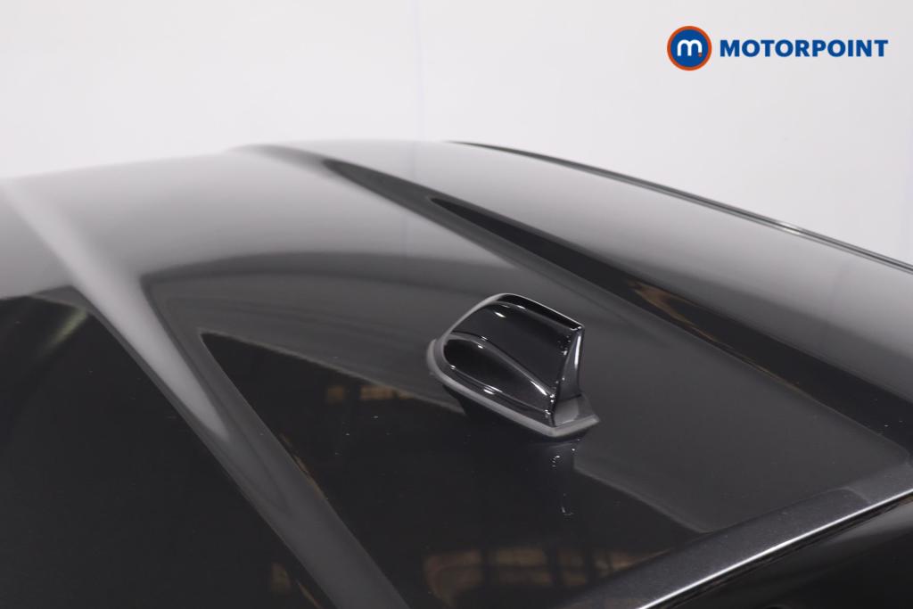 Nissan Juke N-Connecta Automatic Petrol SUV - Stock Number (1652382) - 17th supplementary image