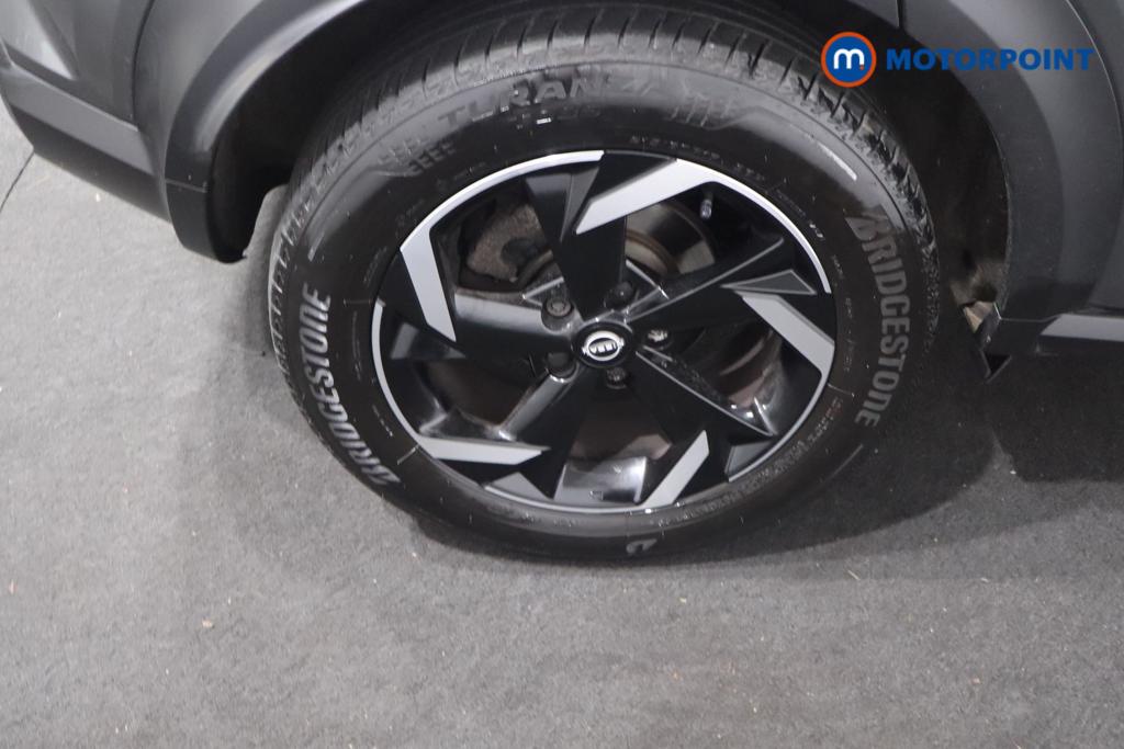 Nissan Juke N-Connecta Automatic Petrol SUV - Stock Number (1652382) - 19th supplementary image