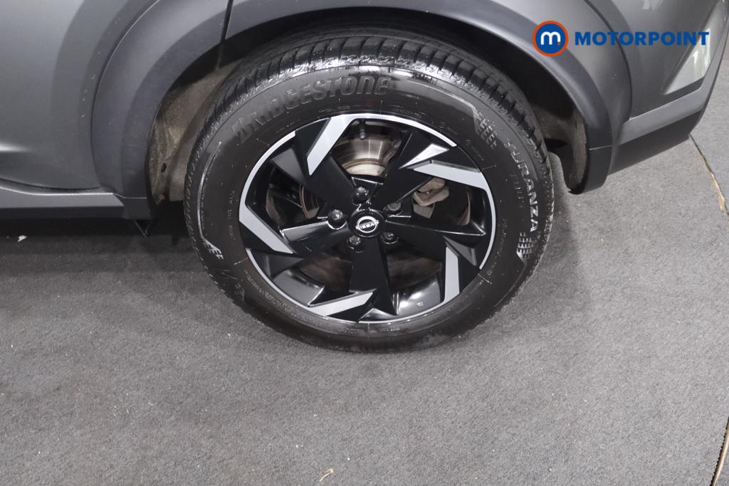 Nissan Juke N-Connecta Automatic Petrol SUV - Stock Number (1652382) - 22nd supplementary image