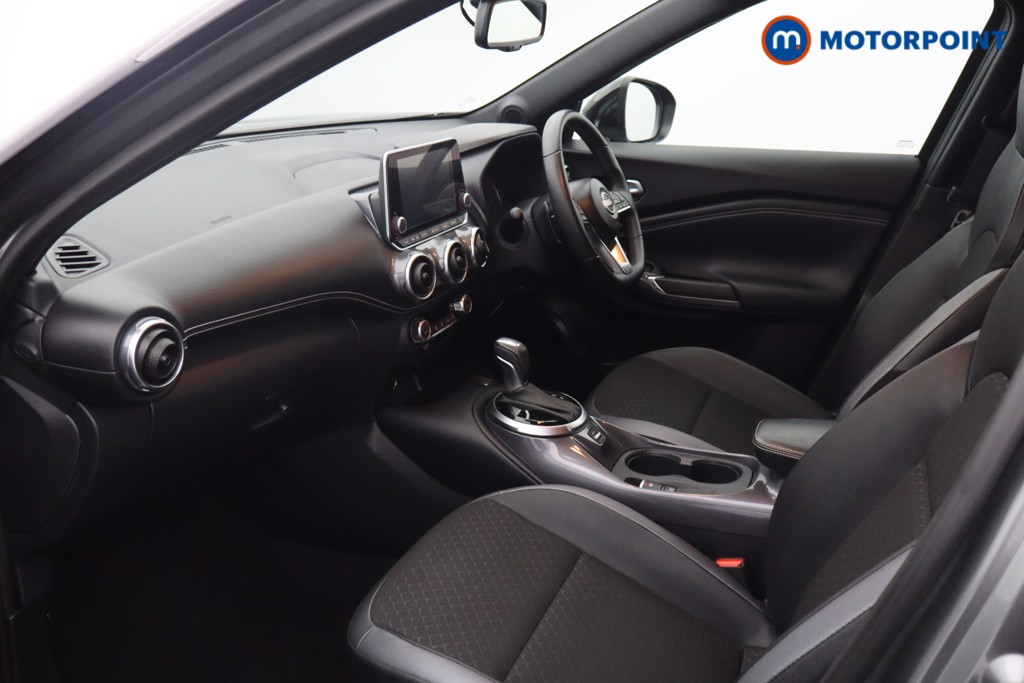 Nissan Juke N-Connecta Automatic Petrol SUV - Stock Number (1652384) - 13th supplementary image