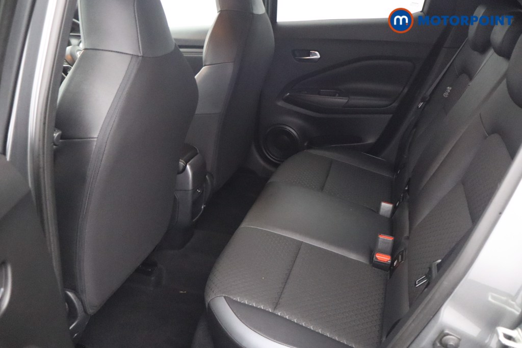 Nissan Juke N-Connecta Automatic Petrol SUV - Stock Number (1652384) - 14th supplementary image