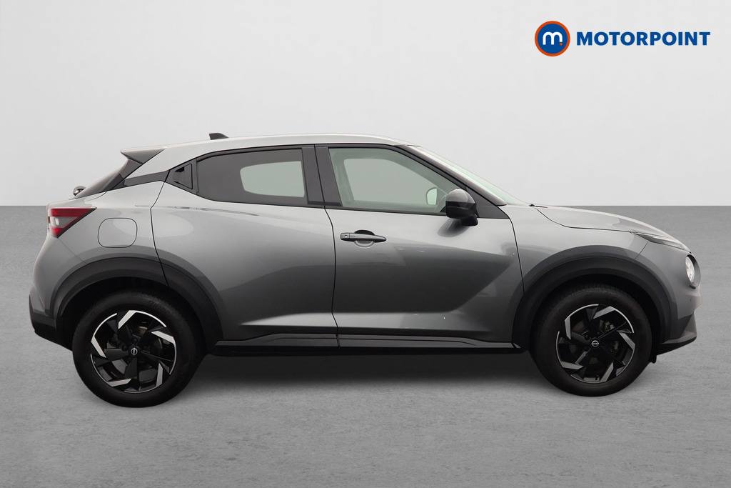 Nissan Juke N-Connecta Automatic Petrol SUV - Stock Number (1652384) - Drivers side