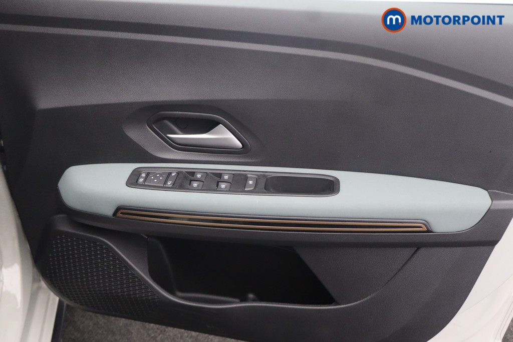 Dacia Jogger Extreme Automatic Petrol-Electric Hybrid People Carrier - Stock Number (1653115) - 20th supplementary image