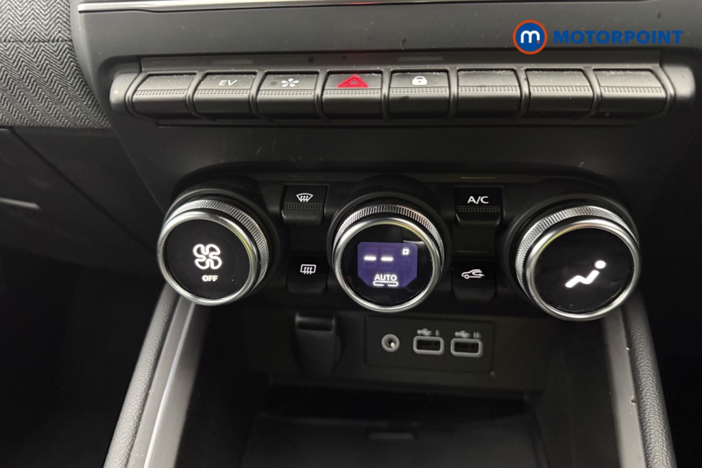 Renault Clio Techno Automatic Petrol-Electric Hybrid Hatchback - Stock Number (1623897) - 7th supplementary image