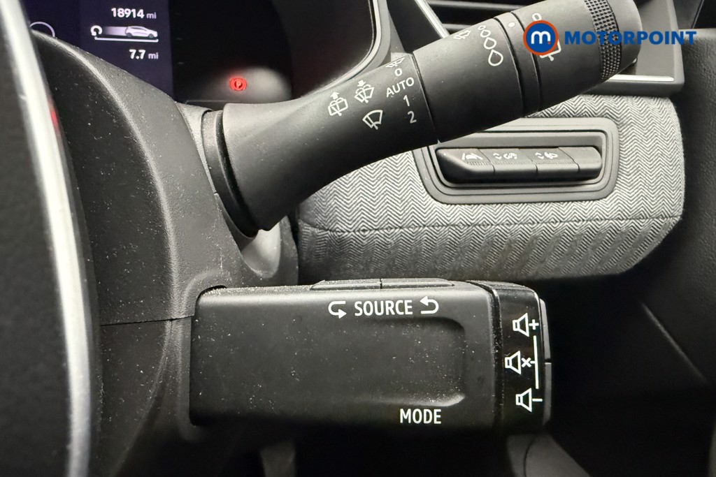 Renault Clio Techno Automatic Petrol-Electric Hybrid Hatchback - Stock Number (1623897) - 12th supplementary image