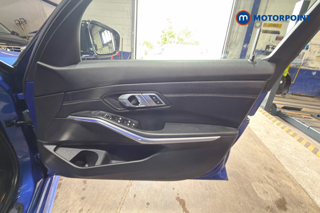 BMW 3 Series M340d Automatic Diesel Saloon - Stock Number (1633140) - 19th supplementary image