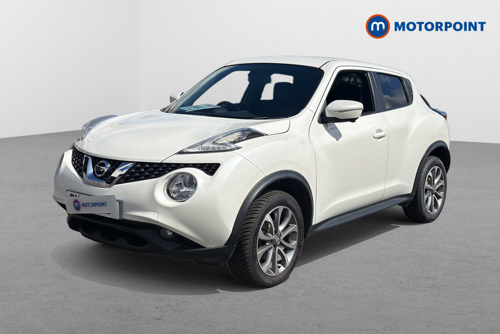 Nissan Juke Tekna Manual Diesel SUV - Stock Number (1633893) - Passenger side front corner