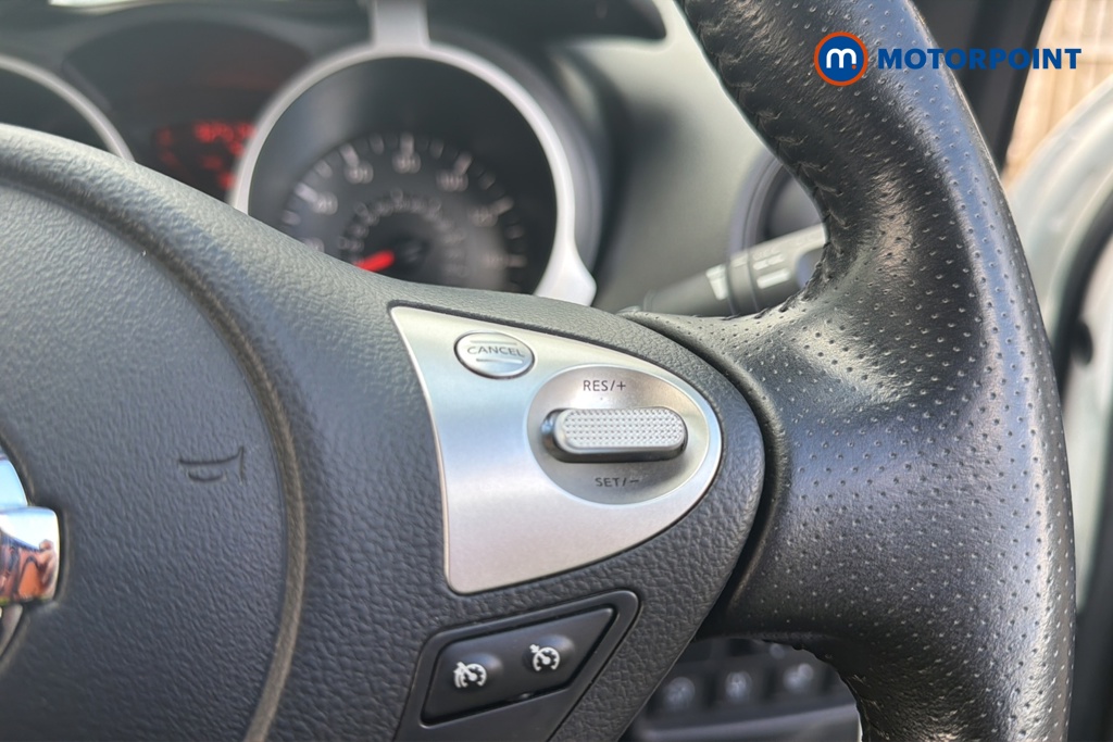 Nissan Juke Tekna Manual Diesel SUV - Stock Number (1633893) - 3rd supplementary image