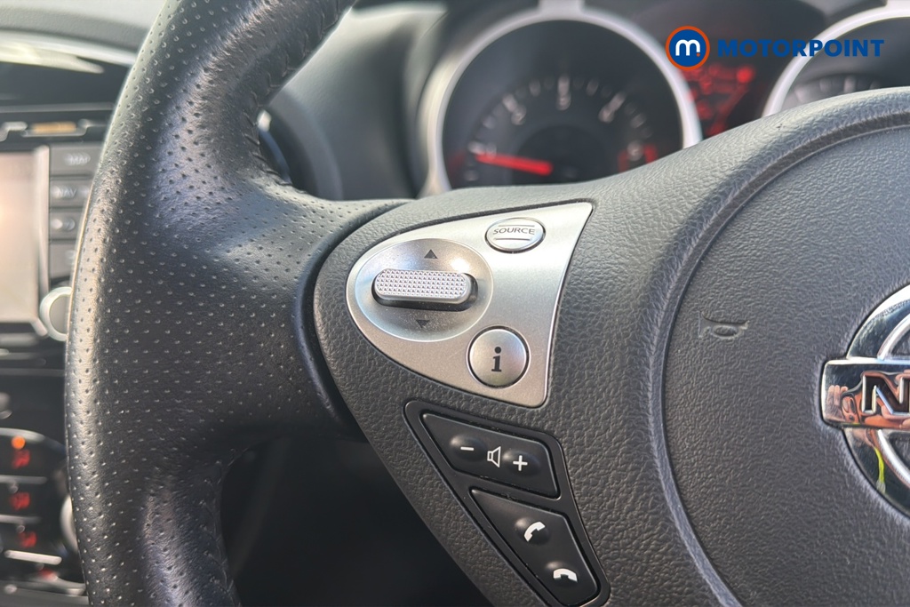 Nissan Juke Tekna Manual Diesel SUV - Stock Number (1633893) - 4th supplementary image