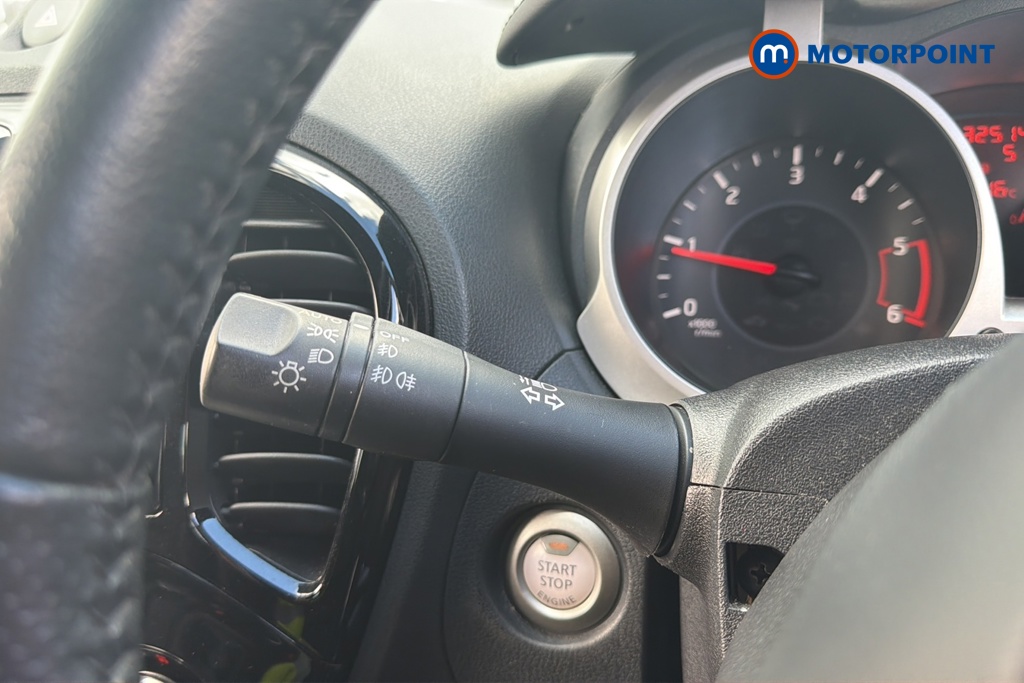 Nissan Juke Tekna Manual Diesel SUV - Stock Number (1633893) - 5th supplementary image