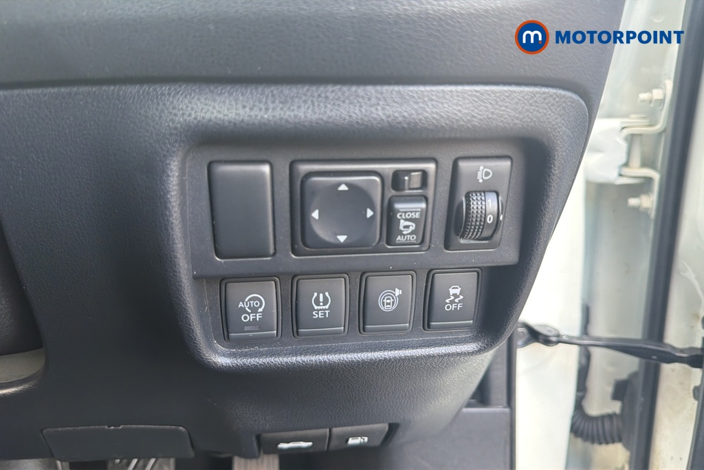 Nissan Juke Tekna Manual Diesel SUV - Stock Number (1633893) - 11th supplementary image